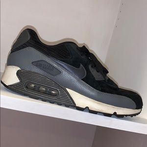 Women’s Nike Air Sneakers